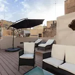 Koko House Deluxe With Rooftop Terrace By 360 Estates