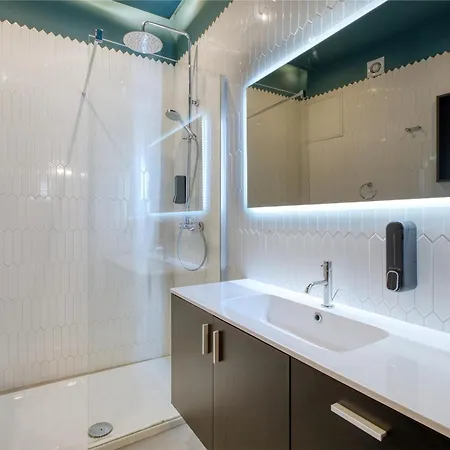 アパート Deluxe Suite, King Sized Bed, Harbour & Marina With Ac By 360 Estates *